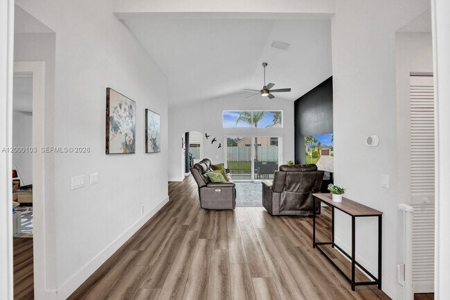 Building Photo - 1063 Cedar Falls Dr