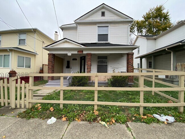 Foto del edificio - 445 Livingston Ave