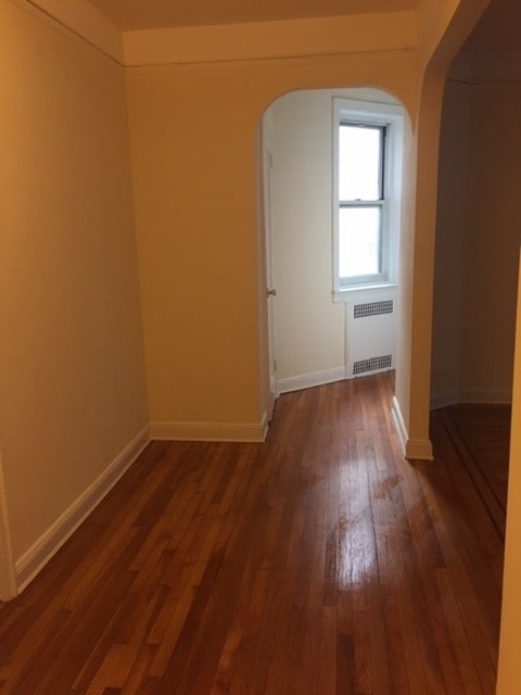 Primary Photo - 25-31 30th Rd