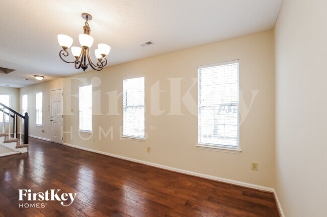 Foto del edificio - 12105 Landen Dr