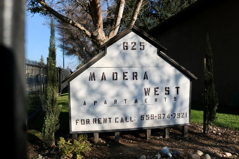 Foto principal - 625 S Madera Ave