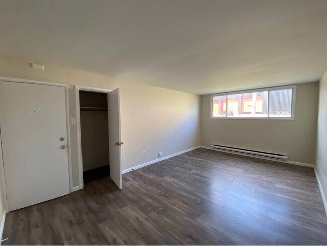 Building Photo - 21 Verdun St