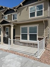 Building Photo - 924 Petra Hts