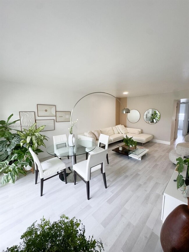 Foto del edificio - 1112 NW 125th Pl