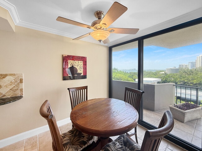 Foto del edificio - 4200 N Ocean Dr