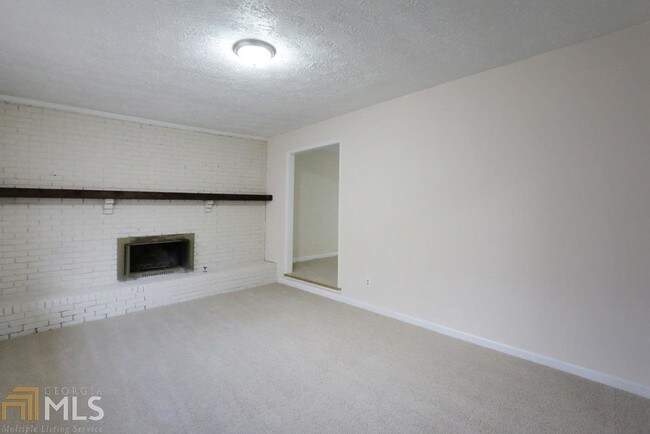 Foto del edificio - 6603 Fleming Rd