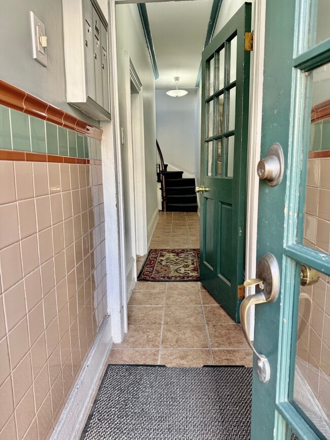 Foto del edificio - 302 Dickinson St