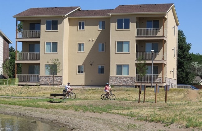 Building Photo - 10322 W Florida Ave