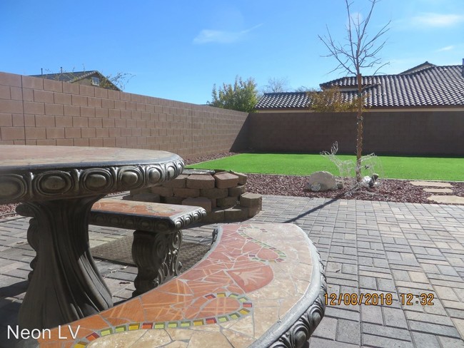 Building Photo - 10159 Ruggles Mansion Ave