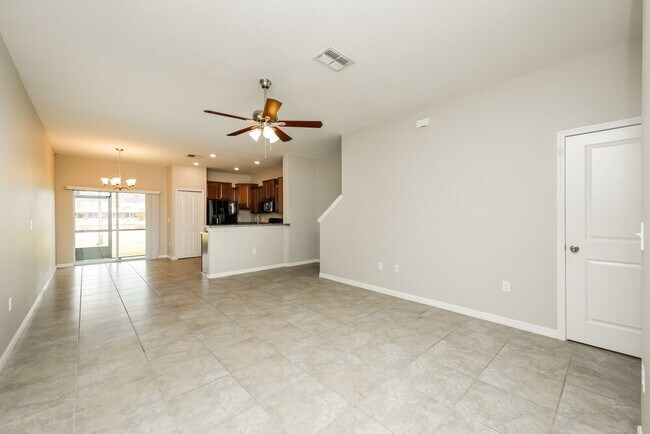 Building Photo - 12926 Utopia Gardens Way