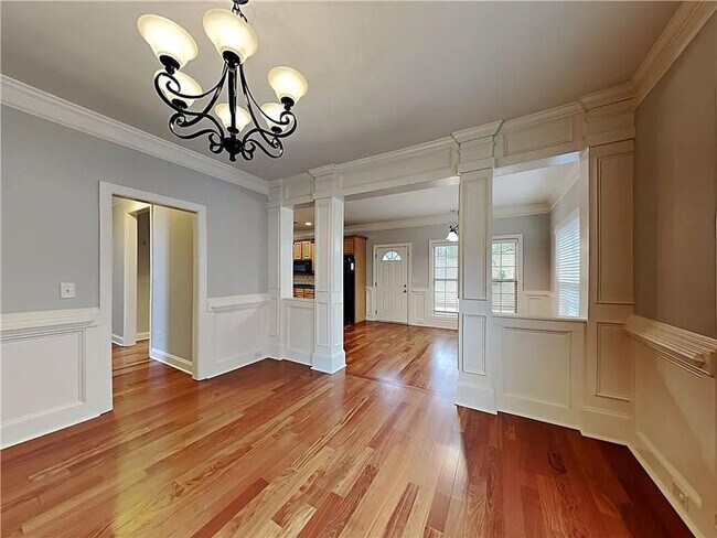 Foto del edificio - Spacious 4BR House in Decatur