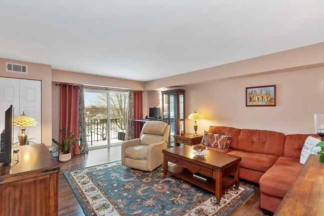 Building Photo - 1450 Sandpebble Dr