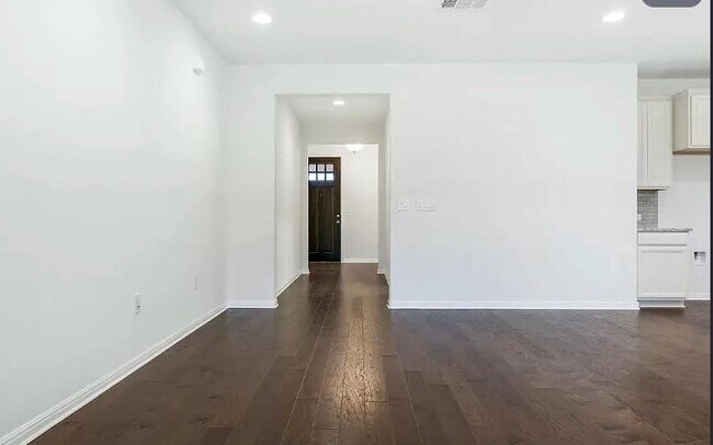 Building Photo - 4441 Arques Ave