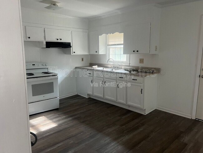 Foto del edificio - 1121 Brownview Dr