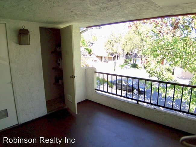 Building Photo - 2 br, 2 bath House - 8431 Westmore Rd 124