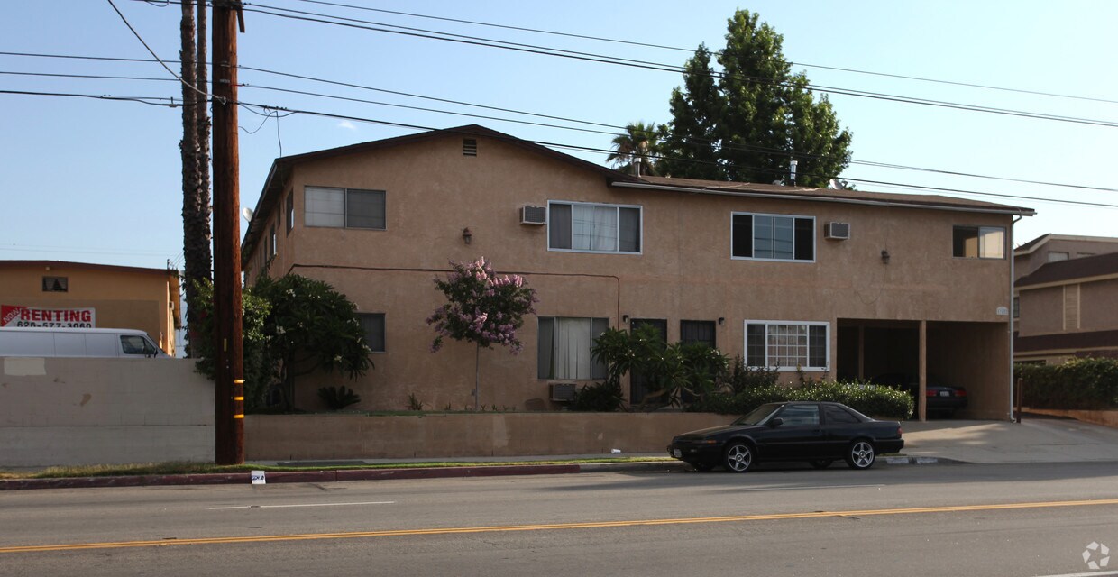 Building Photo - 11057 Lower Azusa Rd