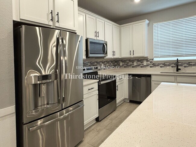 Foto del edificio - 1090 Farwell St