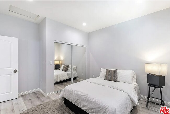 Foto del edificio - 418 S Citrus Ave