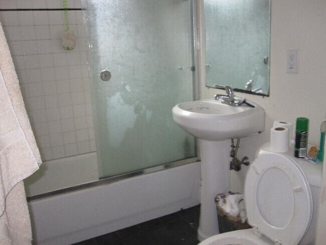 Building Photo - Walk to BU West Campus, Large Deck, Laundr...