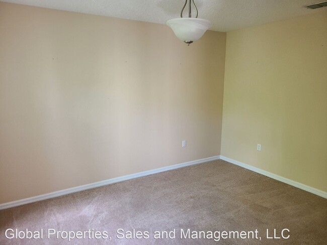 Building Photo - 5 br, 2.5 bath House - 2100 Tealwood Circle