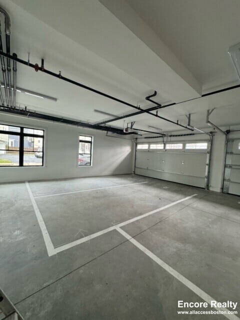 Building Photo - 10 Fern St
