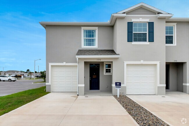 Building Photo - Copper Creek North Townhomes