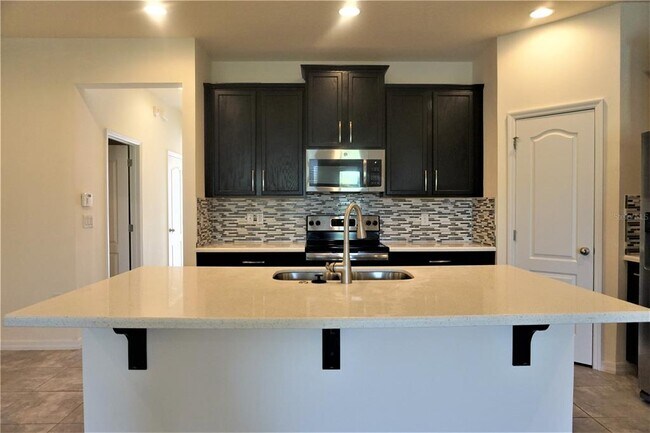 Building Photo - 345 Misty Grove Ln