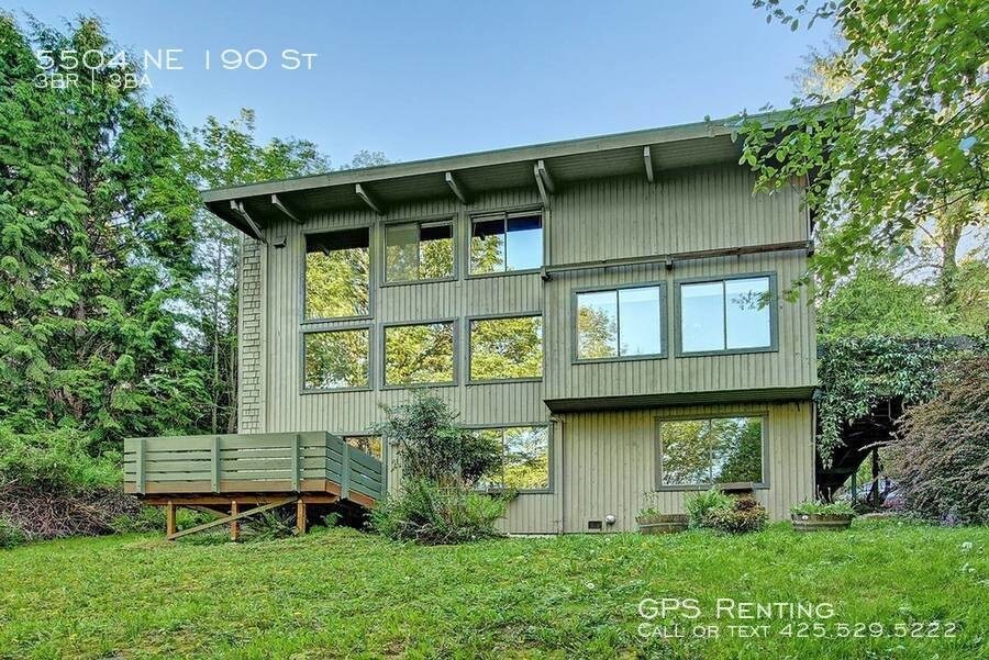 Pacific Northwest Gem House for Rent in Kenmore, WA