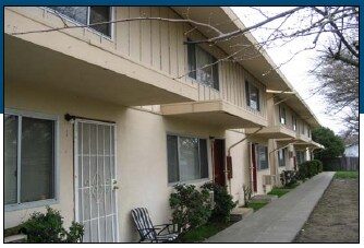Foto del edificio - 345 E Travis Blvd