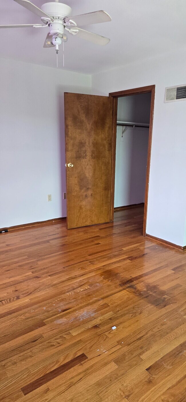 Foto del edificio - 921 Jackson Ave