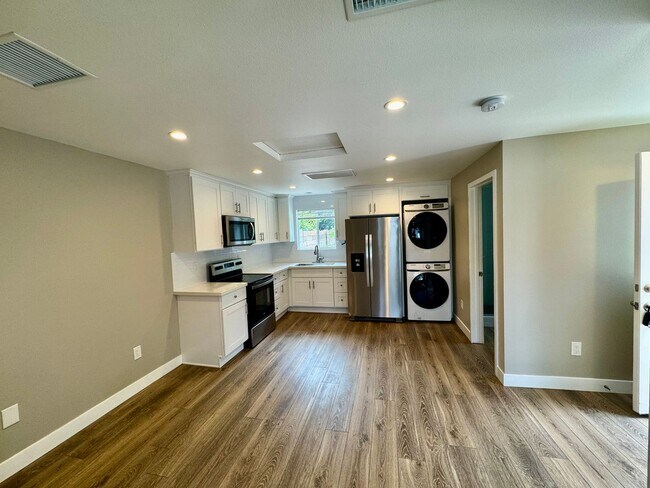 Foto del edificio - 874-876 North Orange St