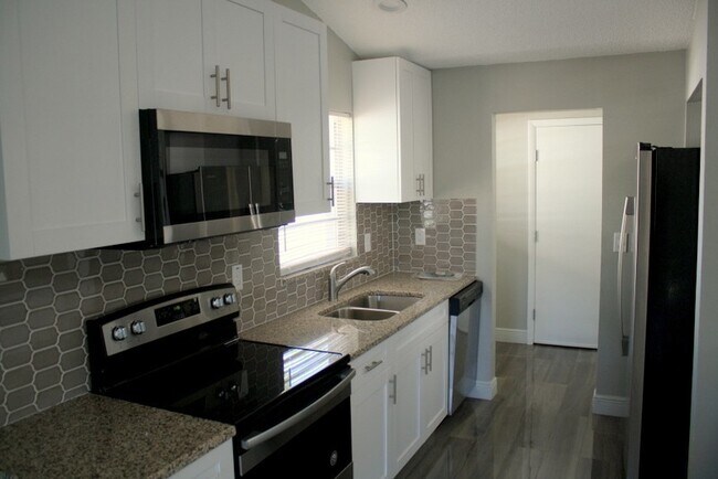 Foto del edificio - 3526 Glenburn Ct