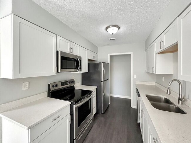 Building Photo - 7127 Markim Dr