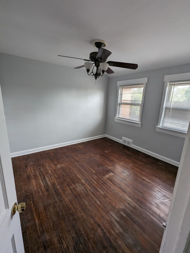 Foto del edificio - 1639 Ramblewood Rd