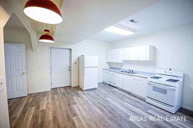 Foto del edificio - 6540 Clay St