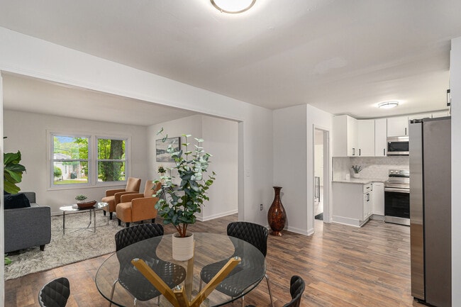 Foto del edificio - 3181 Pennington Cir SW