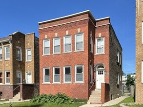 Building Photo - 1621 N McVicker Ave