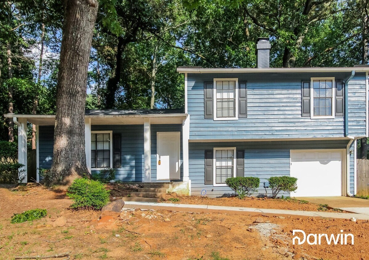 Foto principal - 1095 Forest East Dr, Stone Mountain, GA 30088