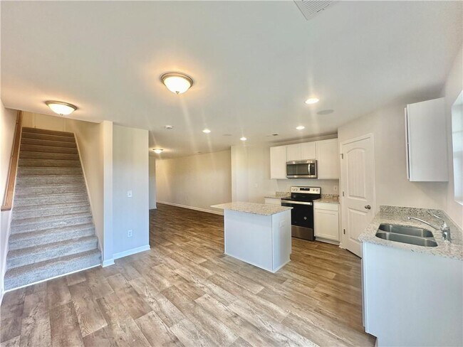 Building Photo - 139 Adger Rd