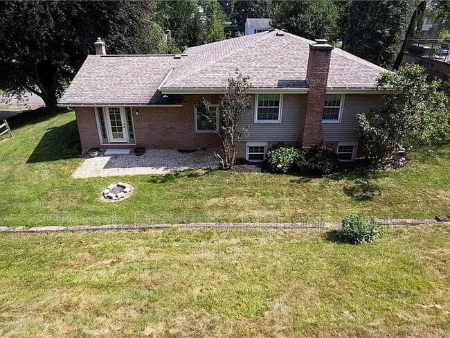 Building Photo - 1248 Satellite Cir