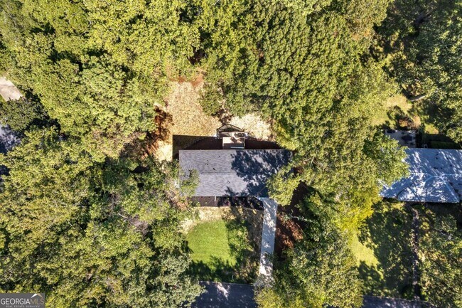 Foto del edificio - 2615 Holly Ln