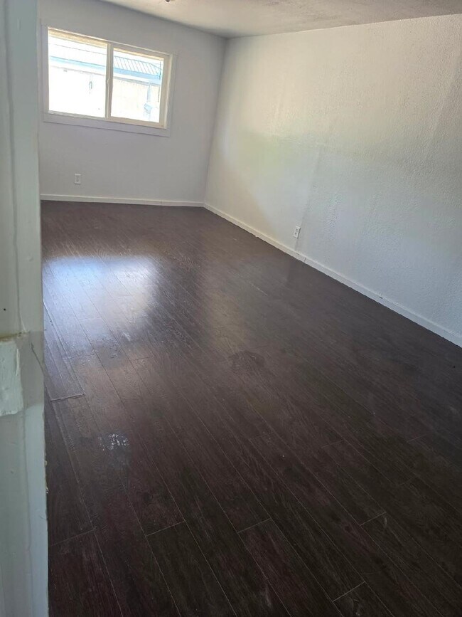 Foto del edificio - 5316 Laster Ln