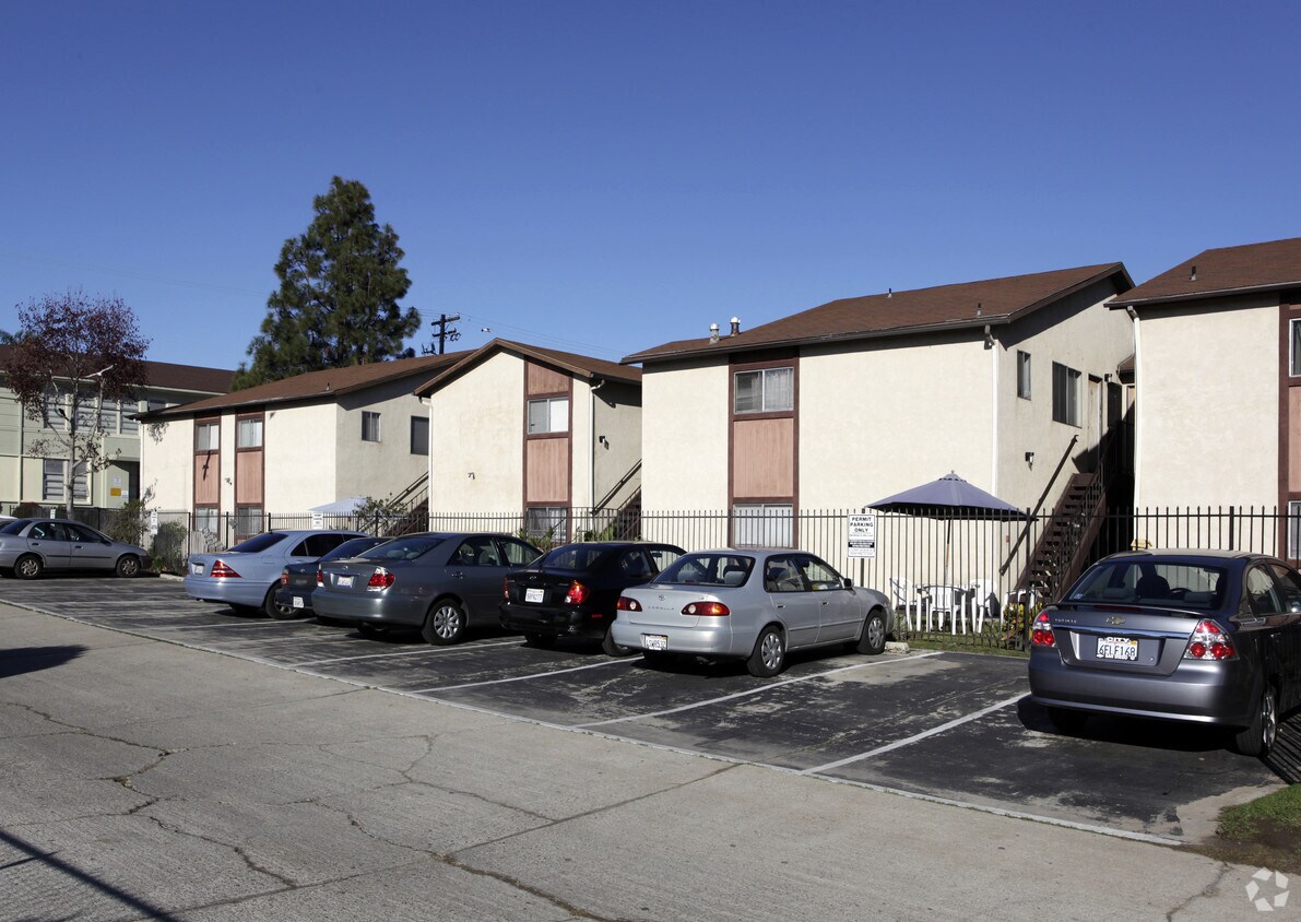 2481 Ulric St, San Diego, CA 92111 Apartments in San Diego, CA