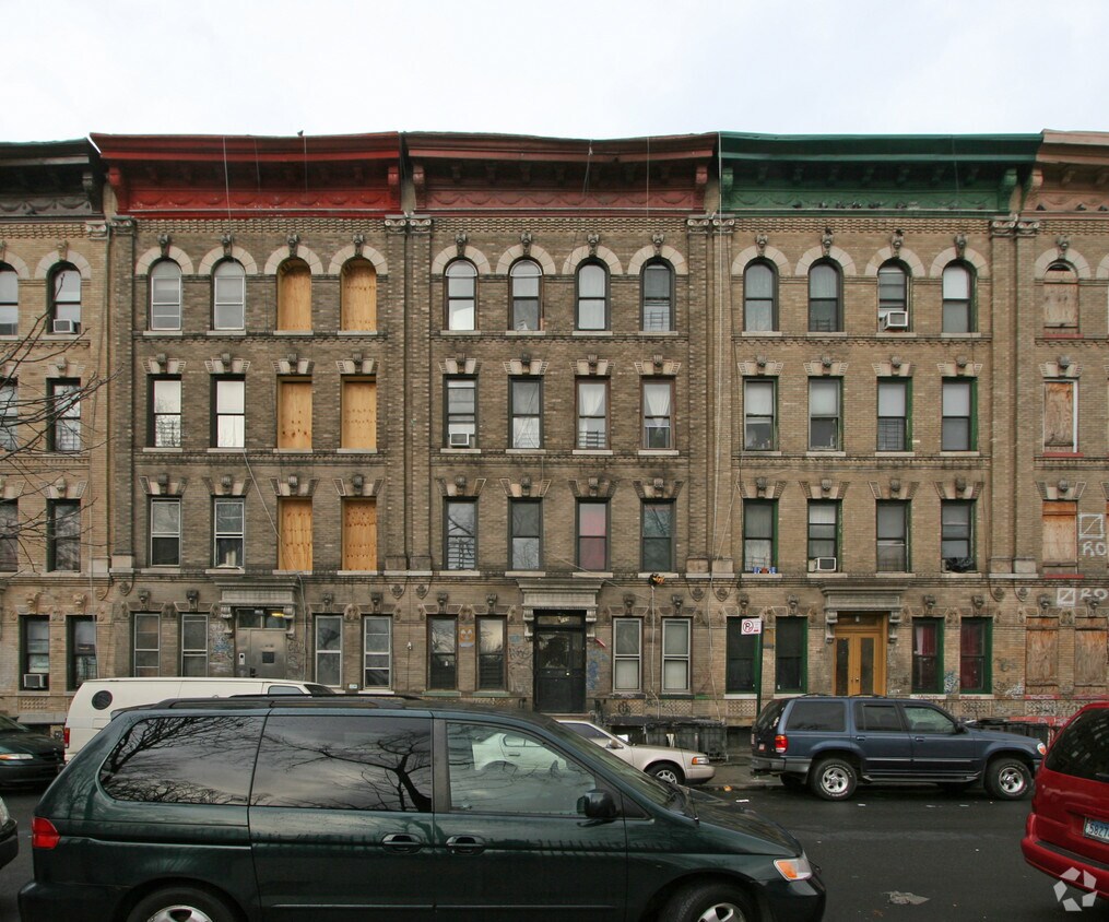 Building Photo - 169 Starr St