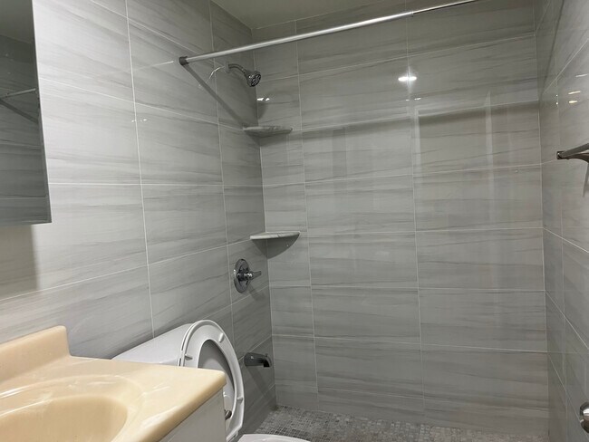 Foto del edificio - 7909 57th Ave