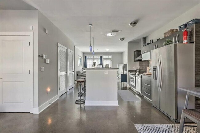 Foto del edificio - 1300 DeKalb Ave NE