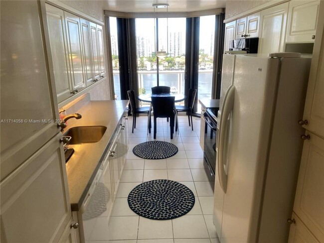 Foto del edificio - 2 bedroom in Aventura FL 33180