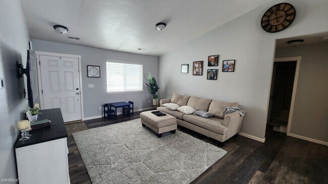 Building Photo - 3 br, 2 bath House - 4407 South Mack Road