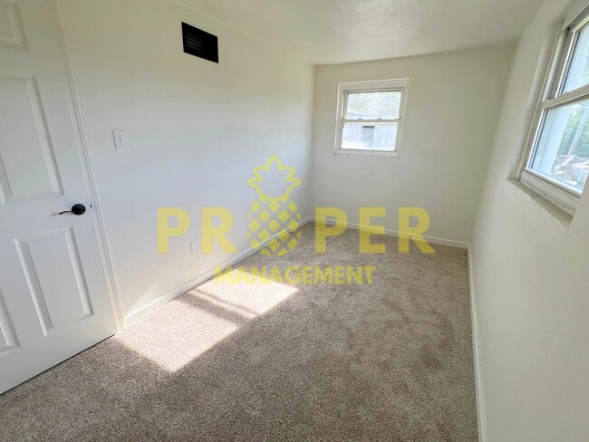 Building Photo - 2 bedrooms 1 bathroom house for rent in dayton