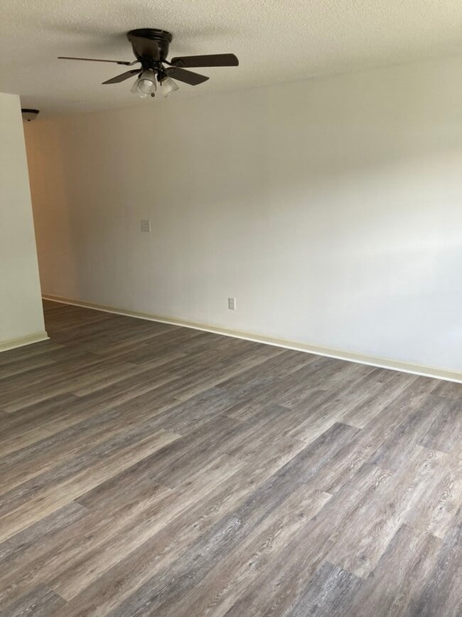 Front Living Room - 627 Wilderness Trl